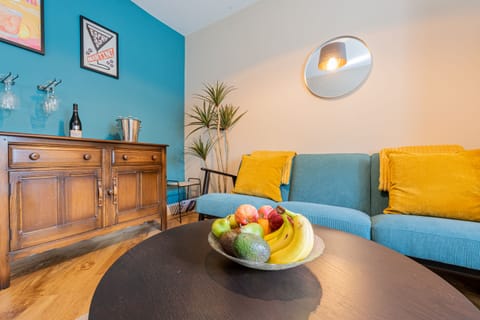 Superior Cottage, Private Bathroom | Dining