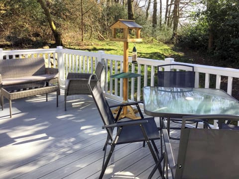 Sitting-out-area | The Hollies Lodge, Prenteg, Porthmadog