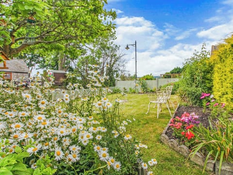 Garden | Pen Y Bont, Rhuddlan