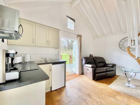 Kitchen area | The Hazeling Hideaway, Slad, near Stroud