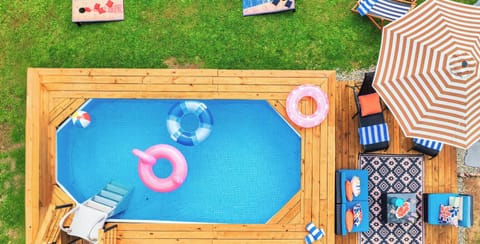 Welcome to Chestnut Tree Lodge!  Featuring a private pool ppen Memorial Day - Labor Day!