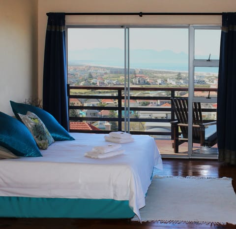 Cape Blue  | Premium bedding, in-room safe, individually decorated, desk