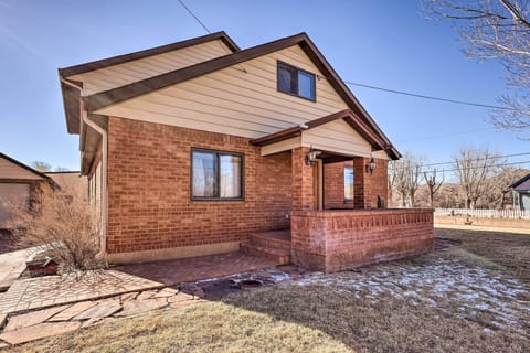 Cañon City Vacation Rental | 4BR | 3BA | 2,400 Sq Ft | 3 Stairs Required