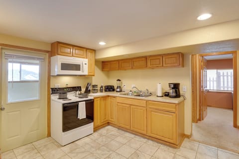 Kitchen | Drip Coffee Maker | Blender