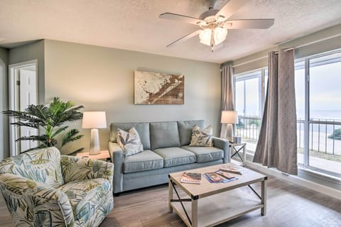 Galveston Vacation Rental | 2BR | 2BA | 943 Sq Ft | 7 Stairs Required