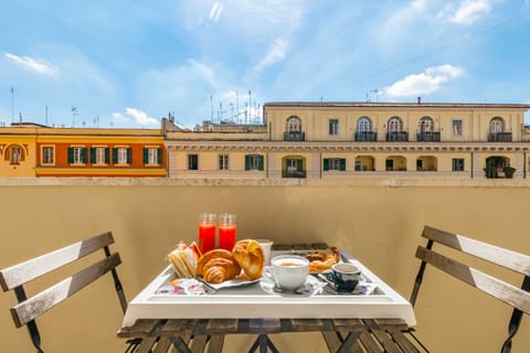 Deluxe Room | Balcony