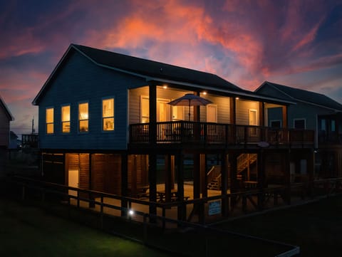 Your ~2000SF beach house is warm & inviting both day and night. 