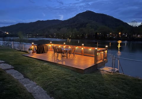 Beautiful deck overlooking the river and mountains.