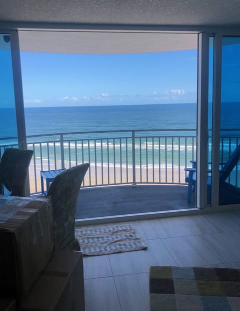 Floor to Ceiling Beach-view Condo 