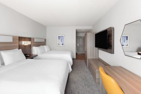 Desk, blackout drapes, iron/ironing board, free WiFi