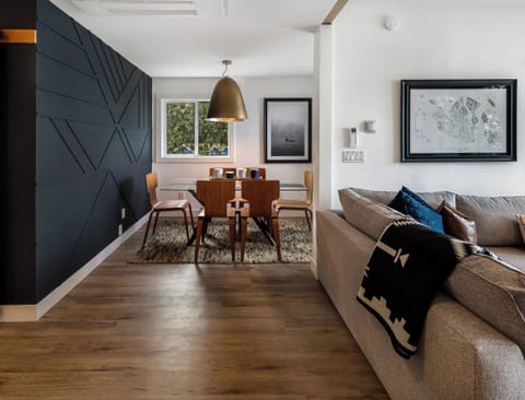 Living and dining room area