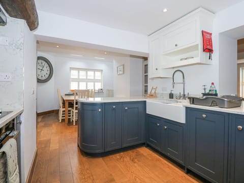 Fridge, dishwasher, electric kettle, toaster