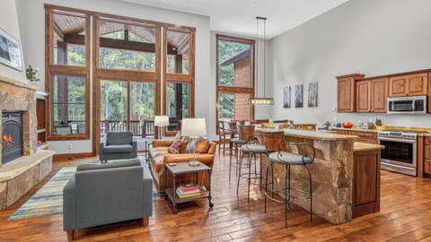 Great Room, Main Level