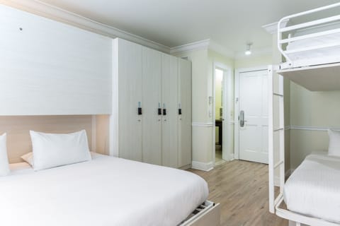 NYAH Private Room 1 King and 2 Single Beds | Individually decorated, individually furnished, soundproofing