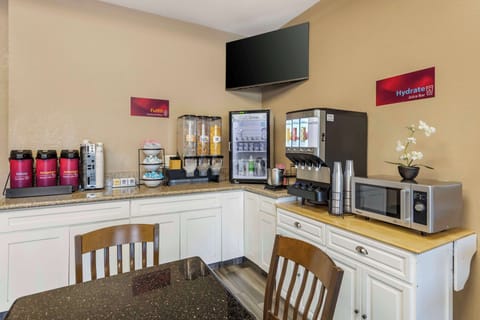 Free daily on-the-go breakfast