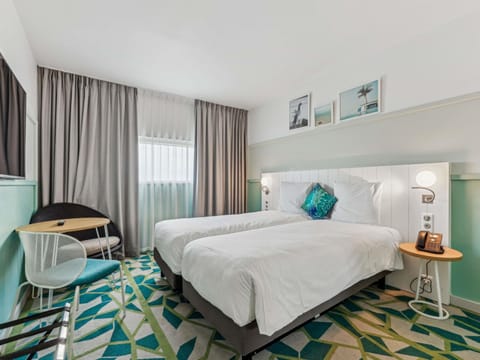 Standard Room, 2 Twin Beds | Premium bedding, desk, laptop workspace, soundproofing