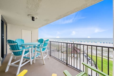 5 Phoenix I 1022 Balcony