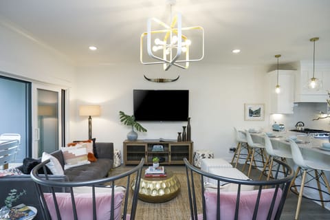 Honky Tonk Haven 2 - Living Area