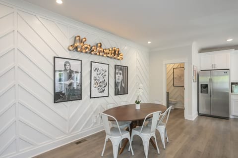 Honky Tonk Haven 1 - Dining