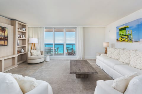 Living Room with Direct Ocean View!