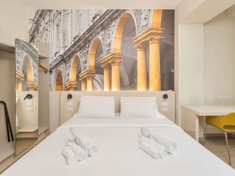 Standard Double Room, Accessible, Non Smoking | In-room safe, desk, laptop workspace, iron/ironing board