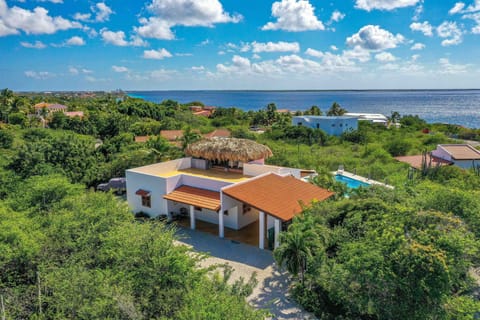 Private, natural surroundings at Latitude Adjustment