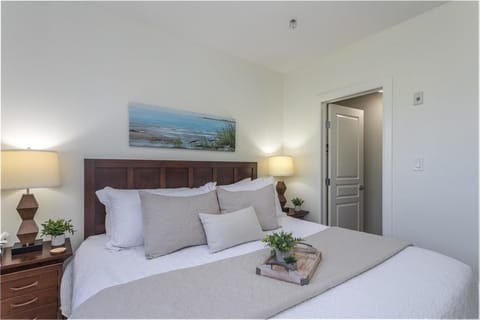 Main bedroom with King size bed