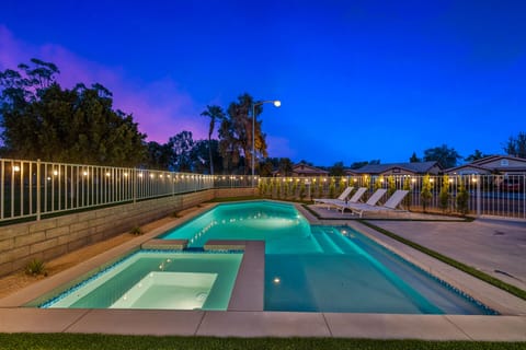 Corner lot on a culdesac  provides privacy while lounging at the pool day/night