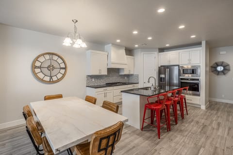 Dining room - With an open and spacious floor plan, the Dining Room and Kitchen can accommodate meal preparations for groups large or small.