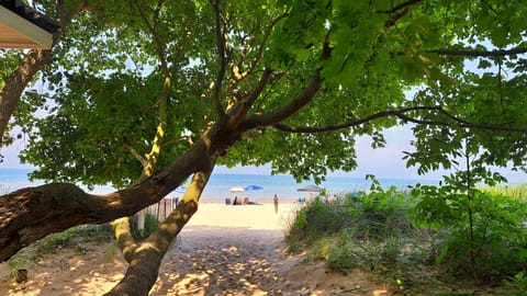 Private Association Beach Access