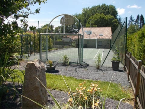 Sport court