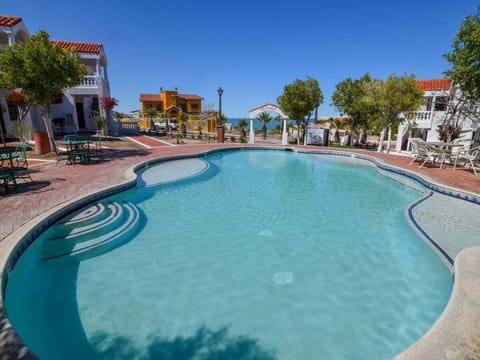 This vacation rental does not have a private pool.