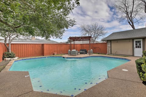 Richardson Vacation Rental | 5BR | 3BA | 3,000 Sq Ft | 1 Step Required to Access
