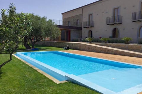 Holiday Home Swimming Pool