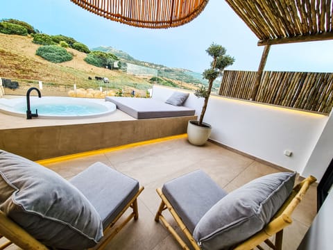 Superior Double Room, Hot Tub | Private spa tub