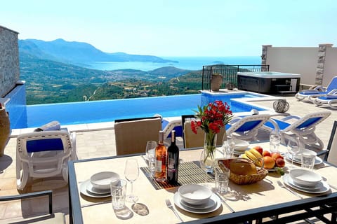 Welcome to Villa Stone...Wake up each morning to our picture postcard view!