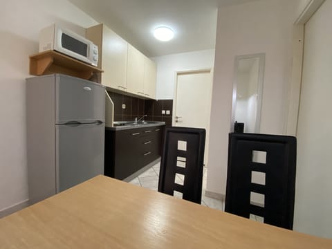 Luxury Apartment Harisson | Private kitchen | Cleaning supplies