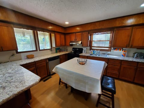 Fully Equipped Kitchen with Extra Seating