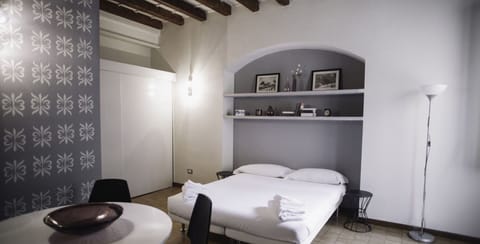 House | 1 bedroom, iron/ironing board, WiFi