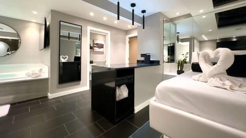Elite Room | Premium bedding, free WiFi, bed sheets