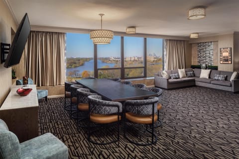 Presidential Suite, Multiple Beds | Living area | 32-inch flat-screen TV with cable channels, TV, video-game console