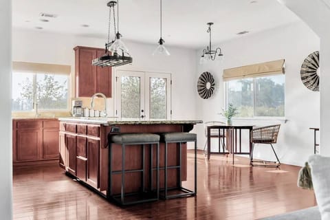 26f47e69 de7d 4b80 8cdc 552dd9a6c1fa