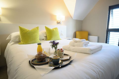 Double Room | Individually decorated, individually furnished, desk, laptop workspace