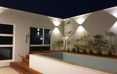 VIP Twin Terrace Jacuzzi | Terrace/patio