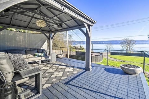 Bremerton Vacation Rental | 2BR | 1BA | 950 Sq Ft | 1-Step Entrance