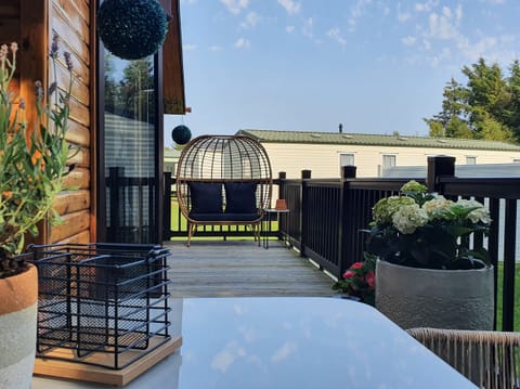 Cottage | Balcony