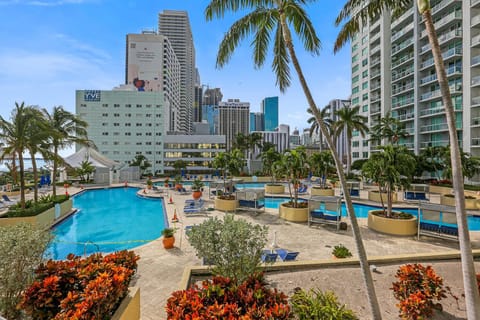 Pool area 