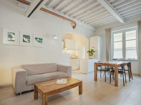 La Residenza Degli Artisti - Magenta By Tuscanhouses