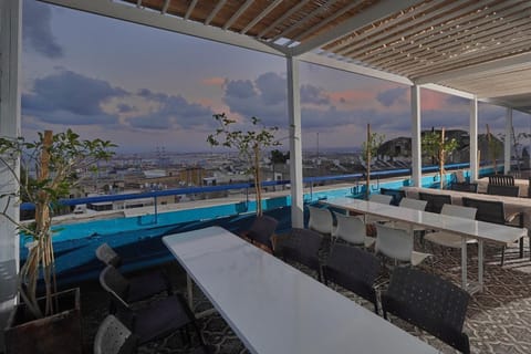 Sundeck