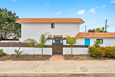 Street view of Villa del Sol